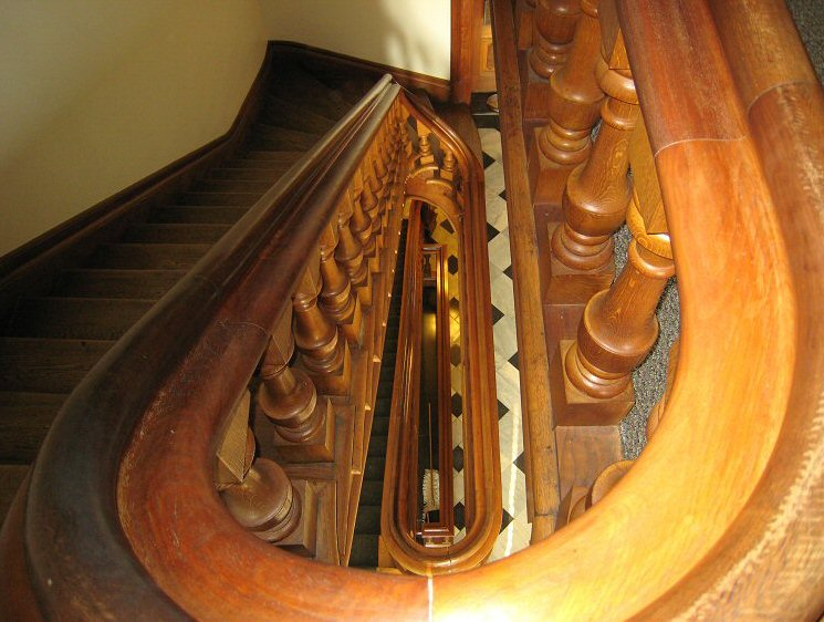 courthousewoodwork.jpg